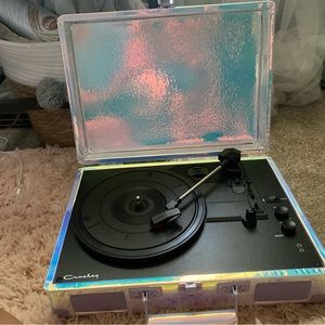 Crosley Cruiser Deluxe Vintage Bluetooth Suitcase Vinyl Record Player